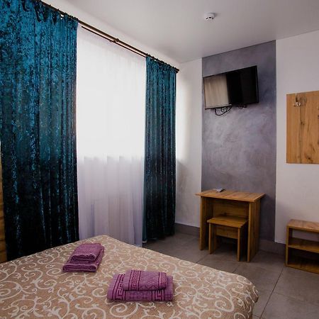 Ok Hotel Rivne Exteriör bild