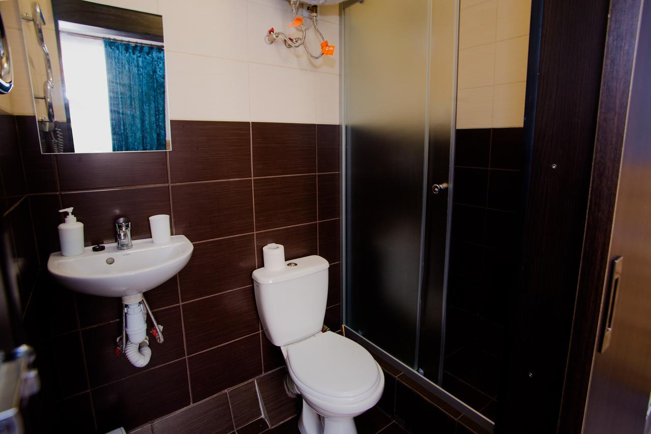 Ok Hotel Rivne Exteriör bild